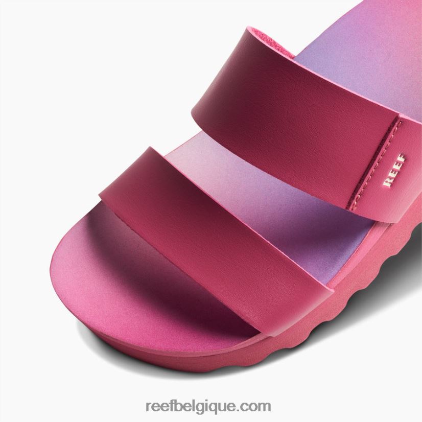 femmesverseau coussin récif x sanctuaire vista salut 2H4Z0V175