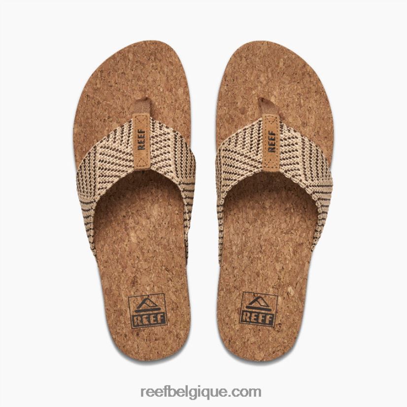 femmeschocolat brin de coussin de récif 2H4Z0V80