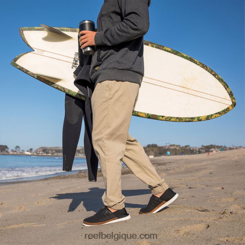 Hommestempête patrouille à l'aube du récif 2H4Z0V523