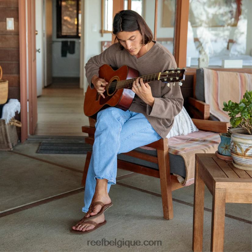 Hommesbronzage classique dessinateurs de récifs 2H4Z0V343